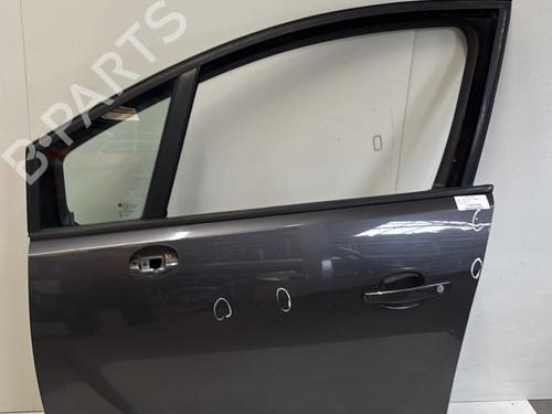 Used Left front door OPEL MERIVA B MPV (S10) 1.3 CDTI (75) (95 hp) 29363255