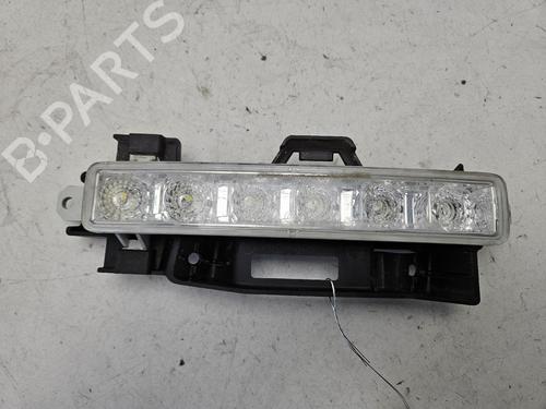 Used Left daytime light Left daytime light 39150329 39150329