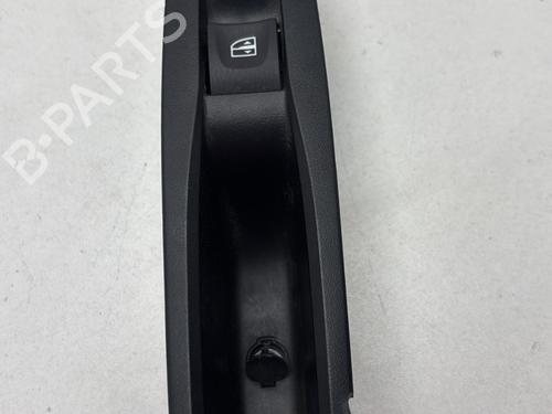 left-rear-window-switch-renault-megane-iv-grandtour-k9amn_-2016-31957310 main image