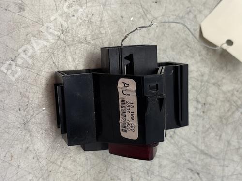 Used Warning switch Warning switch OPEL CORSA D (S07) 1.3 CDTI (L08, L68) (90 hp) 29363624 29363624