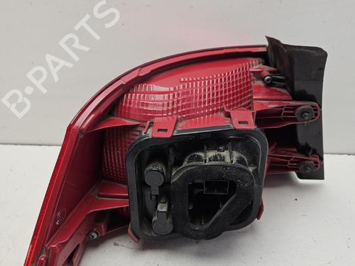 Right taillight VW PASSAT B7 (362) 1.6 TDI | BP40056720C35 - Image 3