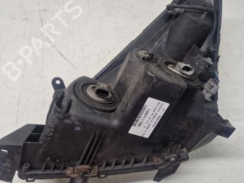 Used Right headlight Right headlight TOYOTA COROLLA Verso (ZER_, ZZE12_, R1_) 2.2 D-4D (AUR10_, AUR10R) (136 hp) 29366257 29366257