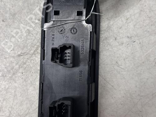 Left front window switch CITROËN C5 II (RC_) 2.0 HDi (RCRHRH) | BP29362257I27 