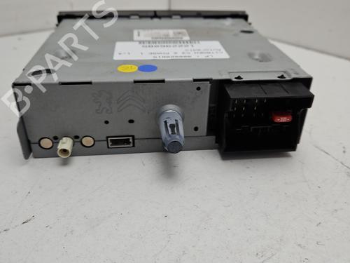 Used Radio Radio CITROËN C3 II (SC_) 1.4 HDi 70 (SC8HZC, SC8HR0, SC8HP4) (68 hp) 33041024 33041024