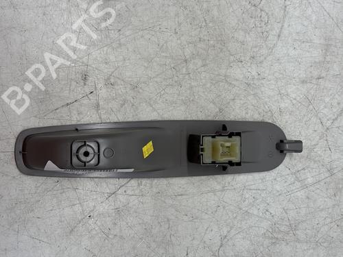 Right front window switch RENAULT ZOE (BFM_) ZOE | BP29368247I26 