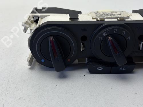 AC Styreenhet / Manøvreringsenhet SEAT IBIZA IV (6J5, 6P1) 1.9 TDI | BP29841247I5