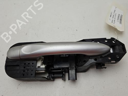 Poignée extérieure arrière droite RENAULT MEGANE III Grandtour (KZ0/1) 1.5 dCi (KZ09, KZ0D, KZ1G, KZ29, KZ14, KZ1W, KZ10, KZ1F,... (110 hp) 31070084