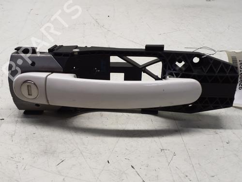 Used Front left exterior door handle SKODA YETI (5L) 1.6 TDI (105 hp) 29363818