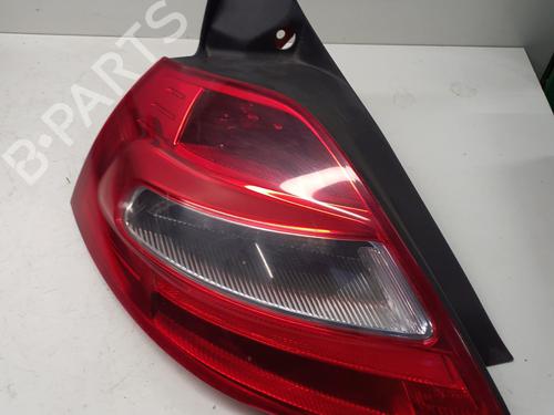 Farolim esquerdo RENAULT MEGANE II (BM0/1_, CM0/1_) 1.5 dCi (BM1E, CM1E) (106 hp) 29368731