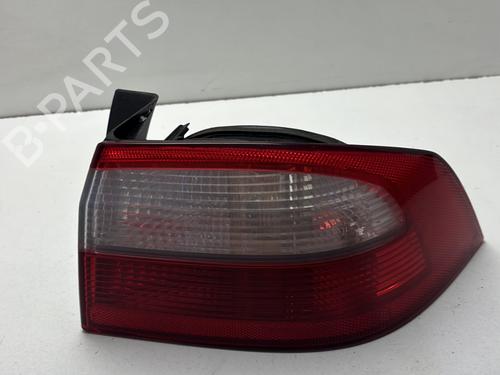 Used Right headlight RENAULT LAGUNA II (BG0/1_) 1.9 dCi (107 hp) 30160748
