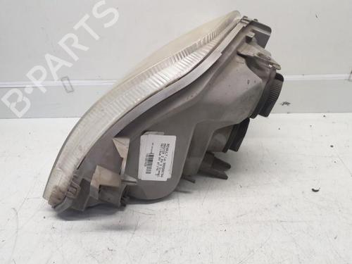 Right headlight RENAULT MASTER II Van (FD) 2.5 dCi (FD02) | BP29370096C29 