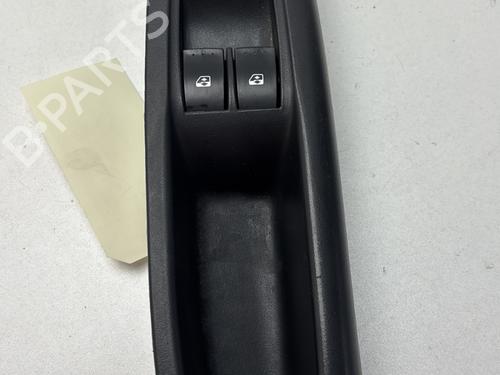Used Switch RENAULT CLIO II (BB_, CB_) 1.2 (BB0A, BB0F, BB10, BB1K, BB28, BB2D, BB2H, CB0A,... (58 hp) 29364349