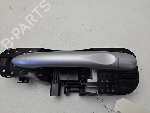 Venstre bagtil udvendigt håndtag RENAULT SCÉNIC III (JZ0/1_) 1.9 dCi (JZ0J, JZ1J, JZ1K, JZ1S) (131 hp) 32166194