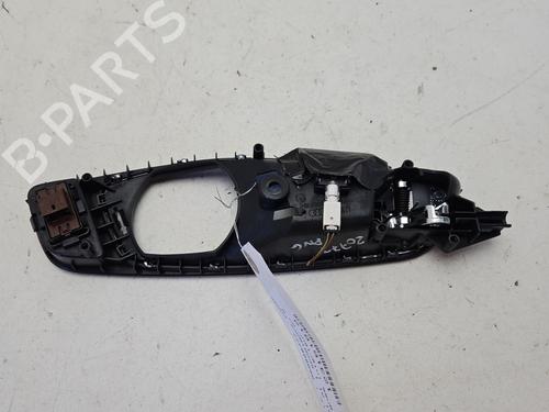 Used Front left interior door handle Front left interior door handle AUDI A1 Sportback (8XA, 8XF) 2.0 TDI (143 hp) 33303786 33303786
