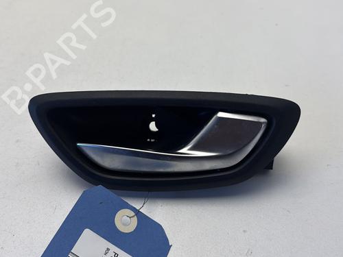 front-right-interior-door-handle-renault-megane-iv-grandtour-k9amn_-2016-31957319 main image