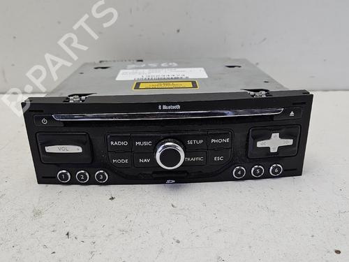 Used Radio Radio 39167988 39167988