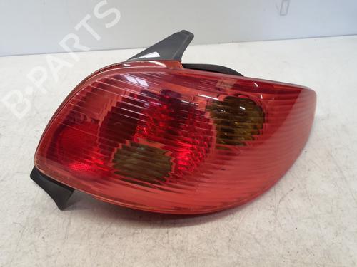Højre baglygte PEUGEOT 206 Hatchback (2A/C) 1.9 D (69 hp) 29363420