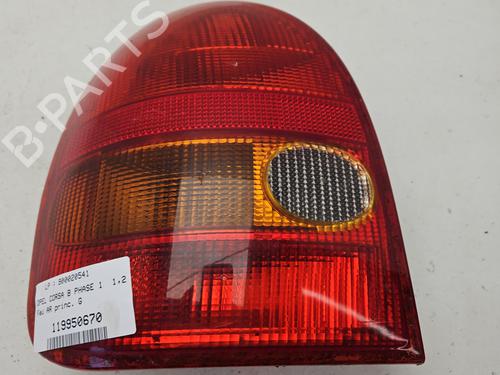 Feu arrière gauche OPEL CORSA B (S93) 1.2 i (F08, F68, M68) (45 hp) 32272916