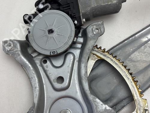 Lève-vitre arrière gauche TOYOTA VERSO (_R2_) 2.2 D-CAT (AUR21_, AUR21R) | BP29841305C24 