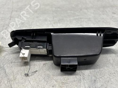 Used Right rear window switch Right rear window switch PEUGEOT 308 II (LB_, LP_, LW_, LH_, L3_) 1.6 BlueHDi 120 (120 hp) 29367347 29367347