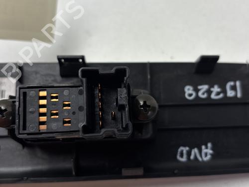 Right front window switch NISSAN PATHFINDER III (R51) 2.5 dCi 4WD | BP29361433I26 