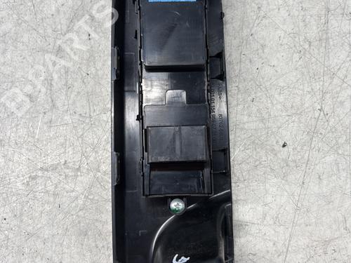 Used Left front window switch Left front window switch SUZUKI SWIFT IV (FZ, NZ) 1.3 DDiS (AZG413D, ZC02S, ZC92S) (75 hp) 29363103 29363103