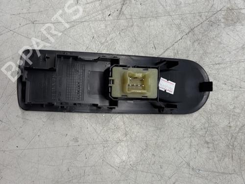 Right front window switch RENAULT CLIO IV (BH_) 1.5 dCi 75 | BP29362573I26 