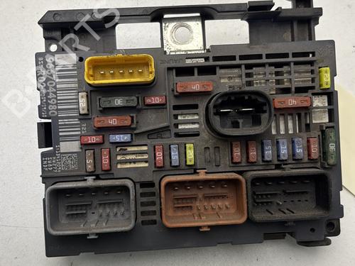 Fuse box PEUGEOT 3008 I MPV (0U_) 1.6 HDi | BP30059044E1 