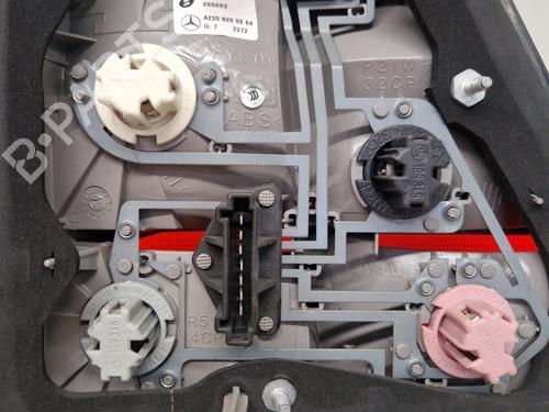 Used Right taillight Right taillight MERCEDES-BENZ S-CLASS (W220, V220) S 320 CDI (220.026, 220.126) (197 hp) 29366801 29366801