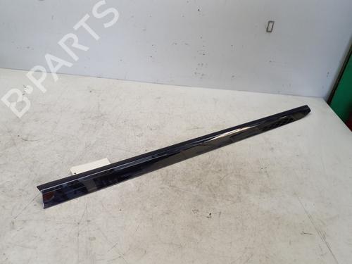 Used Door moulding trim RENAULT CLIO V (B7_) 1.6 E-TECH 140 (B7MU) (140 hp) 29363463