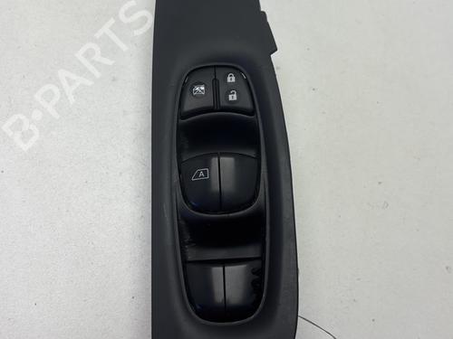 Venstre fortil elrude kontakt NISSAN QASHQAI II (J11, J11_) 1.5 dCi (110 hp) 29544273
