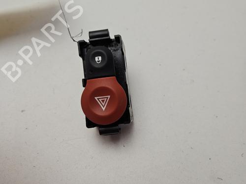 Bouton de warning RENAULT KANGOO / GRAND KANGOO II (KW0/1_) 1.5 dCi 90 (KW05, KW08, KW0G, KW11) (90 hp) 31957392