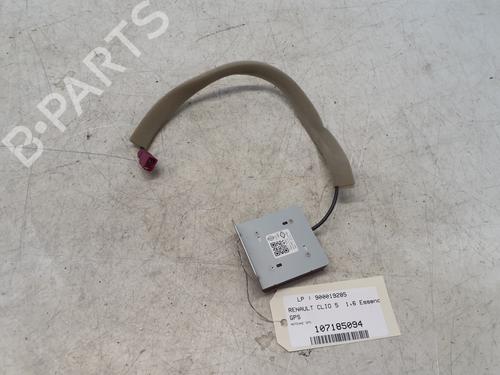 Used Radio RENAULT CLIO V (B7_) 1.6 E-TECH 140 (B7MU) (140 hp) 29363436