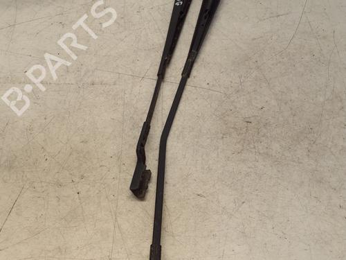 Used Front windshield wiper arm VW GOLF VII (5G1, BQ1, BE1, BE2) 1.6 TDI (105 hp) 29364791