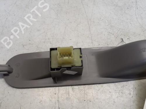 Used Right front window switch RENAULT ZOE (BFM_) ZOE (88 hp) 29369829