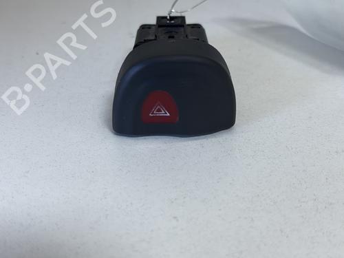 Used Warning switch RENAULT SCÉNIC I MPV (JA0/1_, FA0_) 1.9 dCi (JA05, JA1F) (102 hp) 31957166