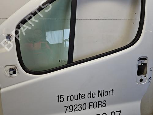 left-front-door-renault-trafic-ii-van-fl-2001-31807319 main image