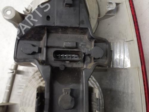 Left taillight VW TOURAN (1T1, 1T2) 2.0 TDI | BP29368490C34 