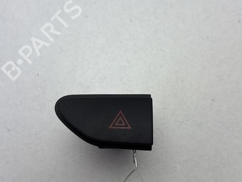 warning-switch-renault-captur-i-j5_-h5_-2013-31957283 main image