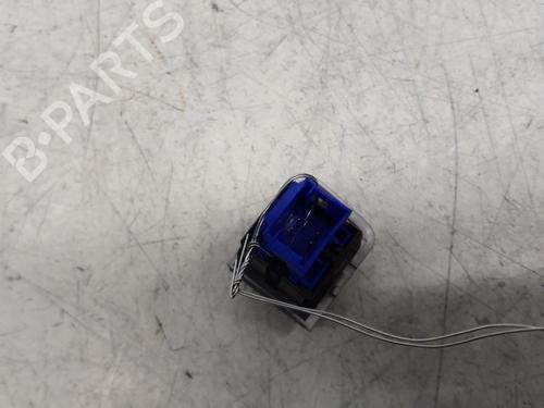 Used Warning switch PEUGEOT 208 I (CA_, CC_) 1.2 VTI 82 (82 hp) 31957517
