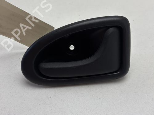Used Front right interior door handle RENAULT CLIO II (BB_, CB_) 1.2 (BB0A, BB0F, BB10, BB1K, BB28, BB2D, BB2H, CB0A,... (58 hp) 31957269