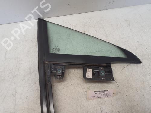front-right-quarter-glass-peugeot-407-coupe-6c_-2005-29362326 main image