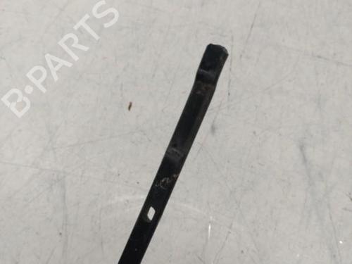 Used Front windshield wiper arm CITROËN C3 II (SC_) 1.6 VTi 120 (120 hp) 29367497