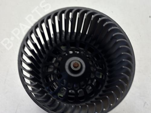 Varmeblæser PEUGEOT 208 I (CA_, CC_) 1.2 VTI 82 (82 hp) 30176731