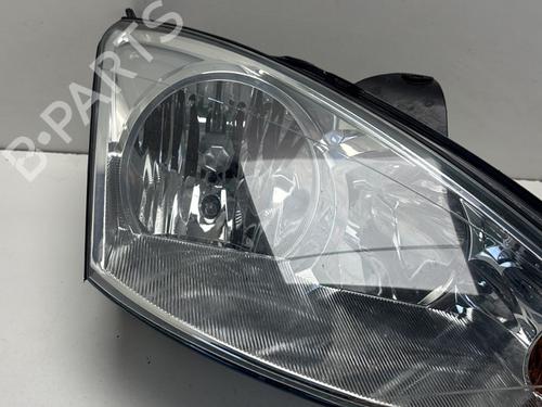 Right headlight FORD FOCUS I (DAW, DBW) 1.8 TDCi | BP29372776C29 