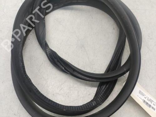 Rubber door seal RENAULT MEGANE IV Hatchback (B9A/M/N_) 1.5 dCi 110 (B9A3) | BP29367532C142 
