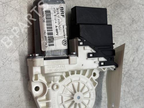 Portierruitmotor rechtsachter VW TOURAN (1T1, 1T2) 1.9 TDI (105 hp) 29368104