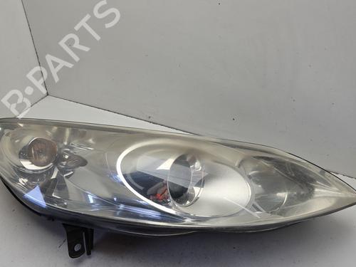Right headlight PEUGEOT 407 (6D_) 2.0 HDi 135 (6DRHRH, 6DRHRE, 6DRHRG, 6DRHRJ) | BP32024509C29