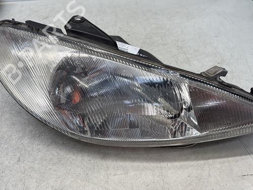 Used Right headlight PEUGEOT 206 Hatchback (2A/C) 1.9 D (69 hp) 29368073