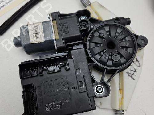 BP30676844E21 main image